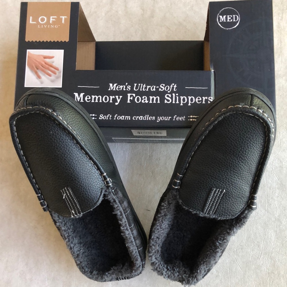 Loft Living Men’s Ultra Soft Memory Foam Black Slippers Size Medium (7-8)
